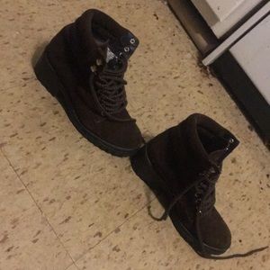 Steve Madden Brown Boots (7.5)